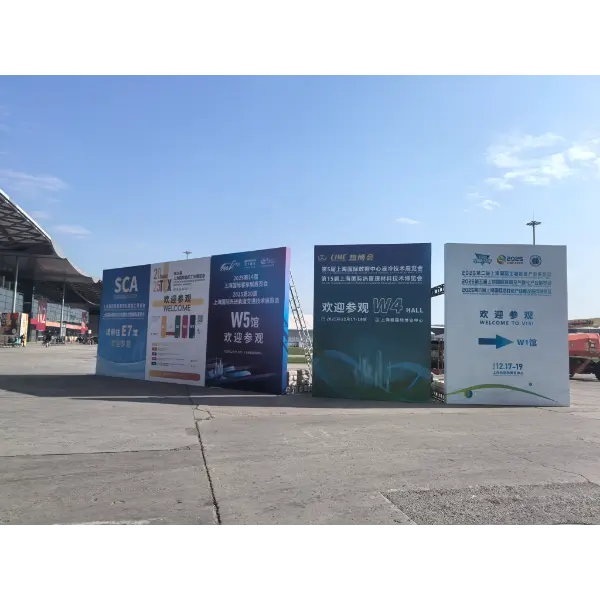 Tým Dingyan Navštivte výstavu technologie Liquid Cooling Technology v Šanghaji, prozíravě plánuje novou dráhu umělé inteligence
